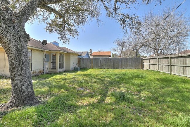 Building Photo - 7126 Windbrook Ln