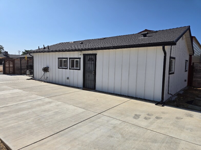 Building Photo - 16750 Anaconda Rd