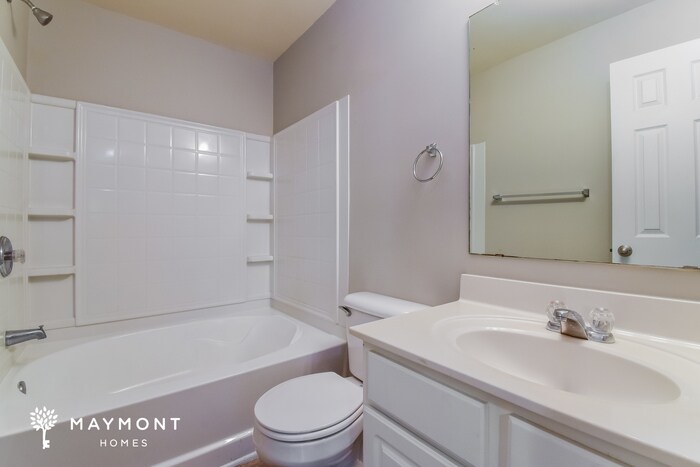 Building Photo - 731 Crestwell Cir
