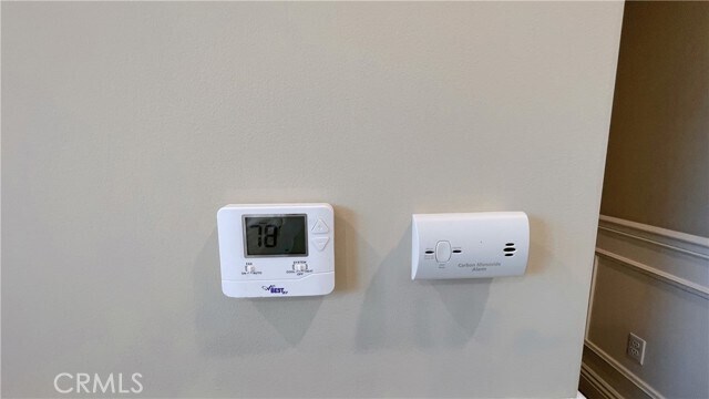 Building Photo - 5921 Alessandro Ave