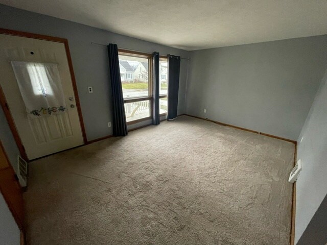 Building Photo - 15920 Pike Blvd