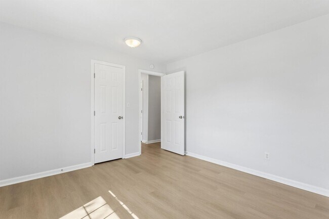 Building Photo - 3BR Rancher Hampton/Langley AFB