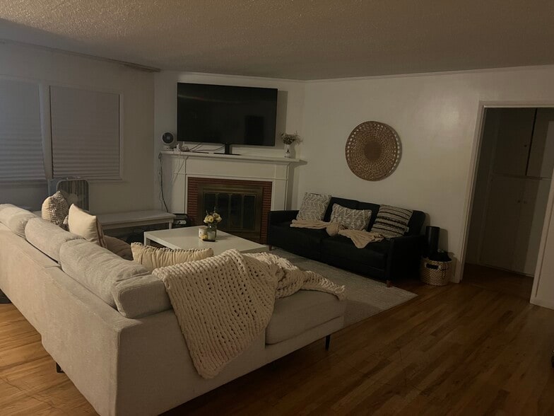Partially Furnished - 8315 Fordham Rd