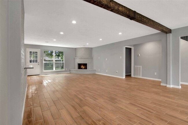 Building Photo - 12811 Golden Tee Ln
