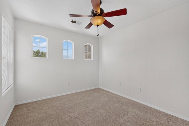 Building Photo - 6512 Los Pueblos Pl NW