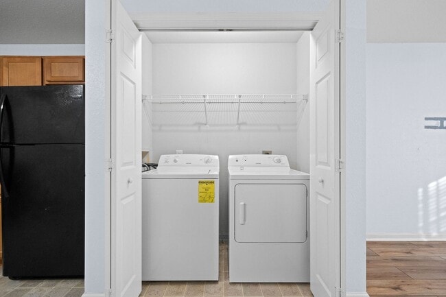 Building Photo - 504 Luxury Dr