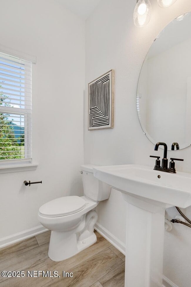 Building Photo - 27 Twilight Ln