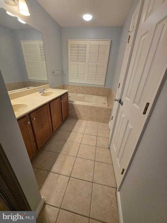 Building Photo - 12904 Leatherwood Ln