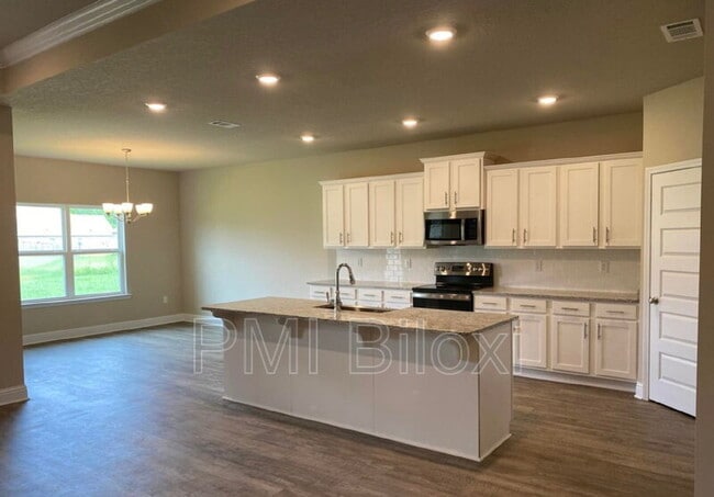 Building Photo - 1208 Carraway Cv