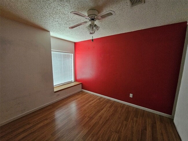 Building Photo - 17051 Carbridge Dr