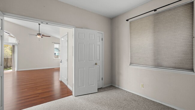 Building Photo - 957 McCoy Creek Cir