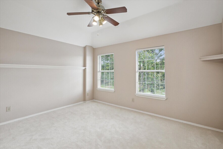 Building Photo - 7100 Amethyst Ln