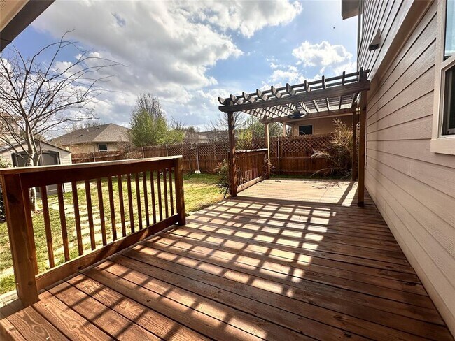 Building Photo - 326 Wild Plum