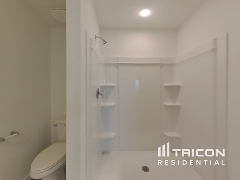 Building Photo - 3072 Dawn Sound Dr