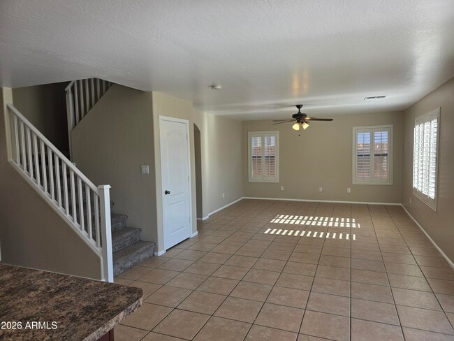 Building Photo - 1605 E Melanie St