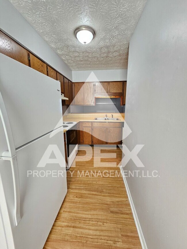 Building Photo - 9116 Cedarpark Ln NW