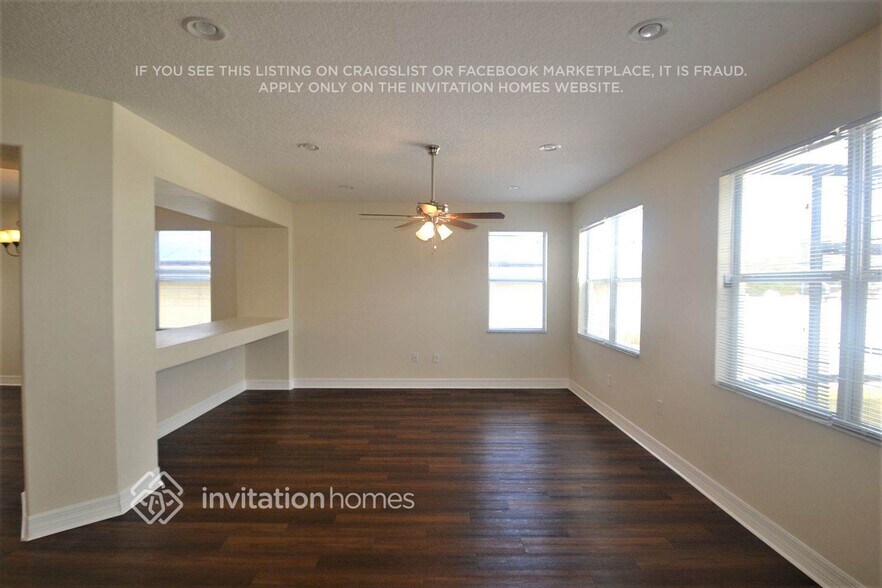 Building Photo - 317 Alfani St