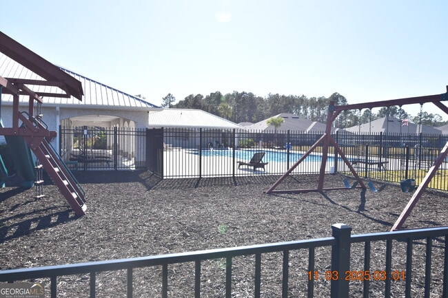 Building Photo - 213 Collin Nicholas Dr