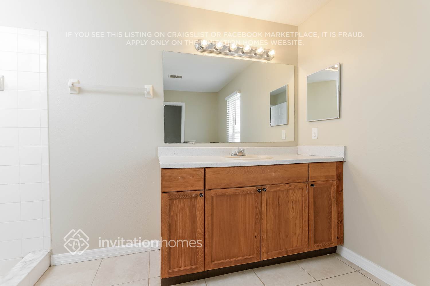 Building Photo - 220 Piccolo Way