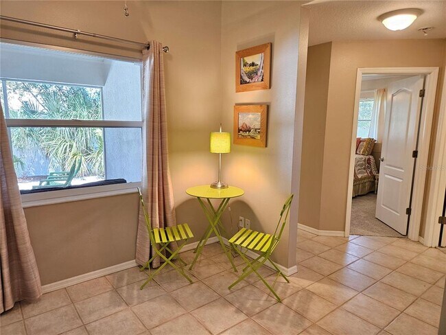 Building Photo - 1180 Palmetto Dr