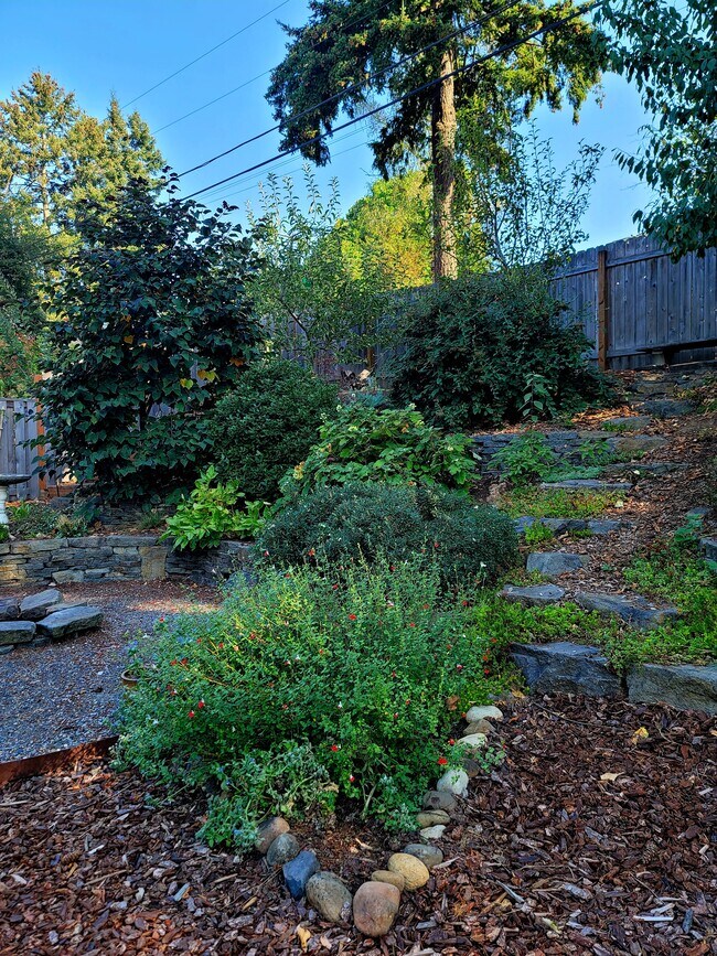 Building Photo - 1110 SE 113th Ave