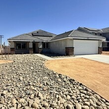 Building Photo - 11702 Sebastian Rd
