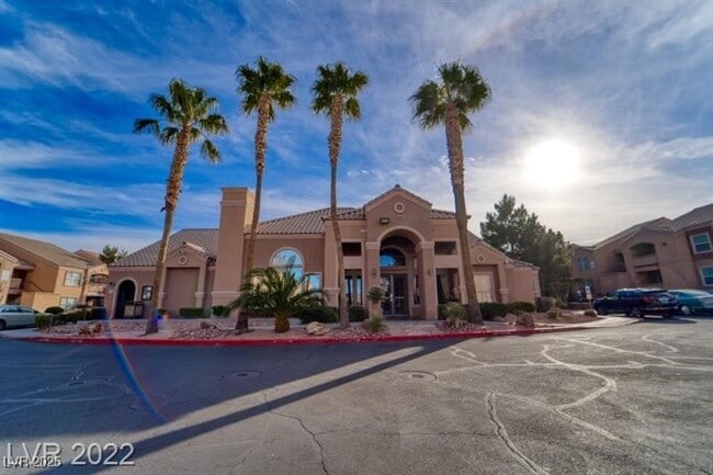 Building Photo - 8101 W Flamingo Rd