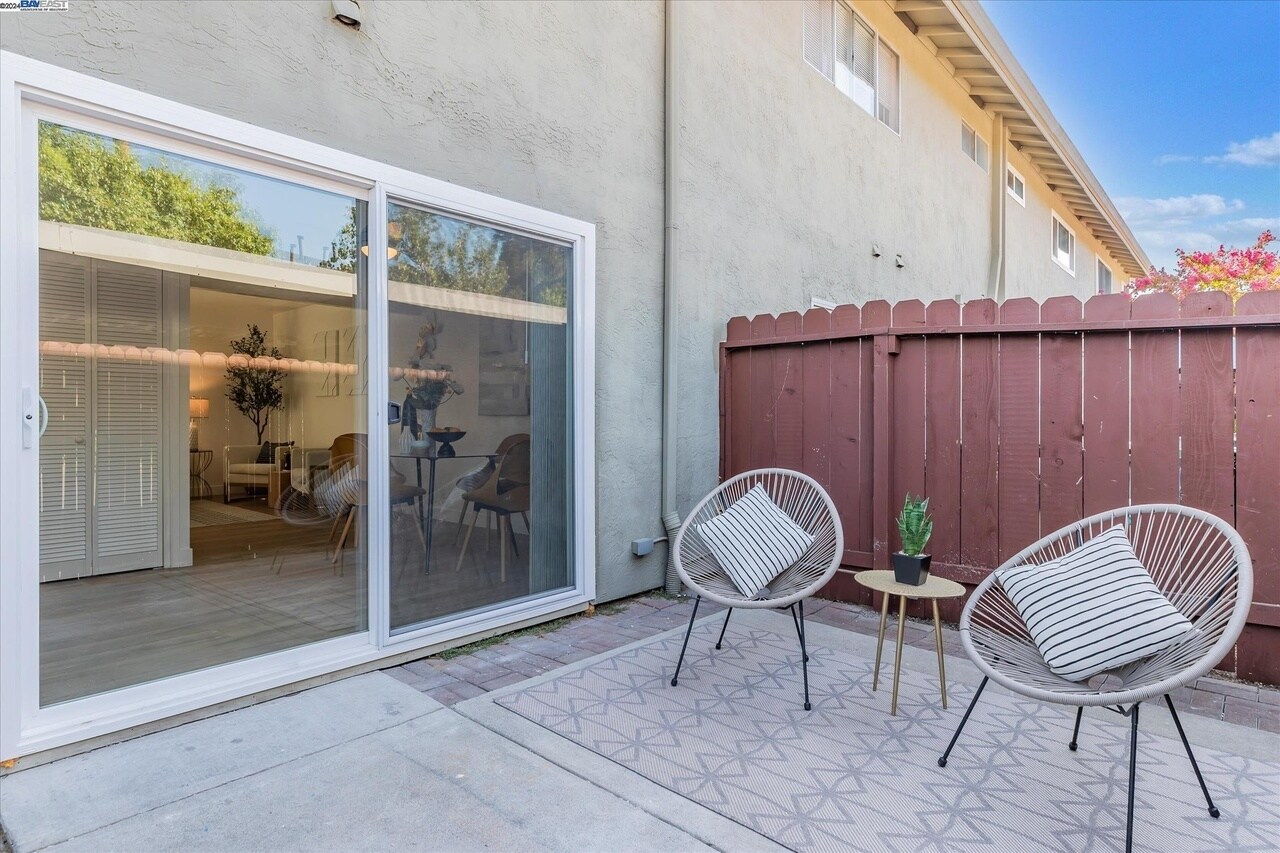Building Photo - 4789 Saginaw Cir