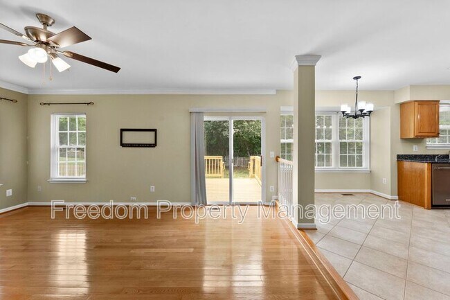 Building Photo - 9140 Worthington Dr