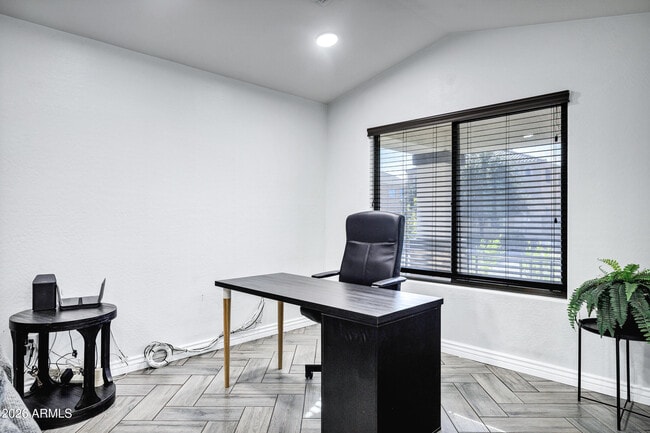 Building Photo - 9558 W Harmony Ln