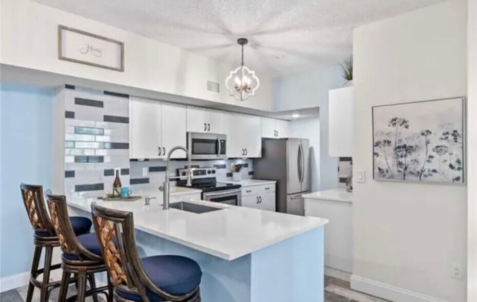 Building Photo - 1840 Florida Club Cir