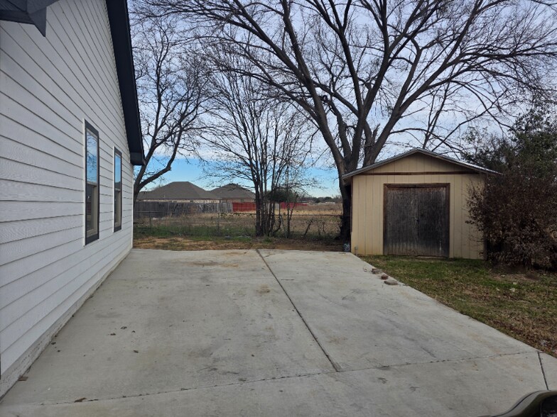 Building Photo - 1650 Ruthdale Dr