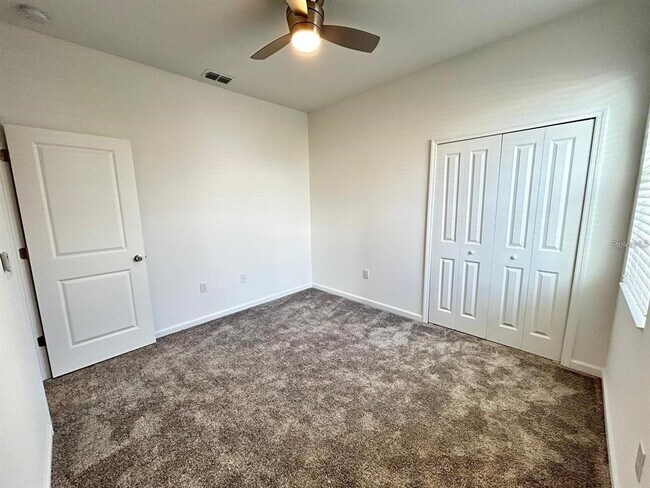 Building Photo - 305 Loch Ct