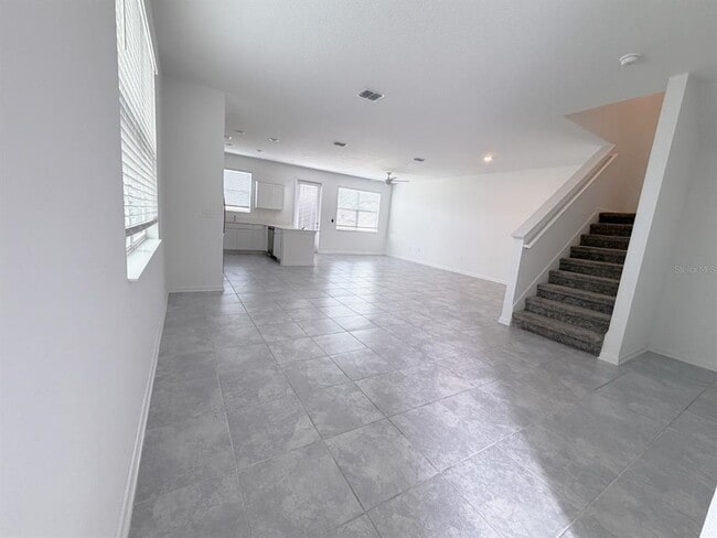 Building Photo - 398 Bogey Dr