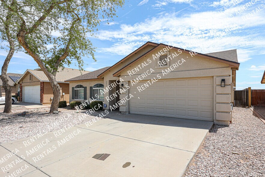 Building Photo - 4819 E Whitehall Dr