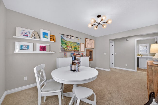 Building Photo - "Spacious 5-Bedroom Retreat on South Quantock Way - Perfectly Designed for Comfort and Style!"  A...