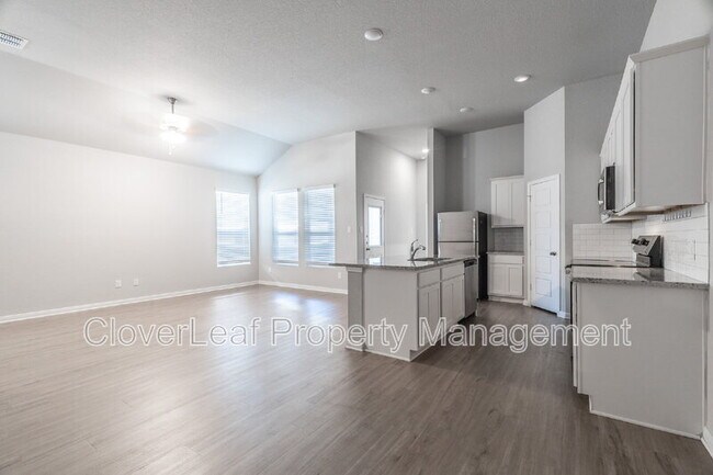 Building Photo - 311 Nespral Dr