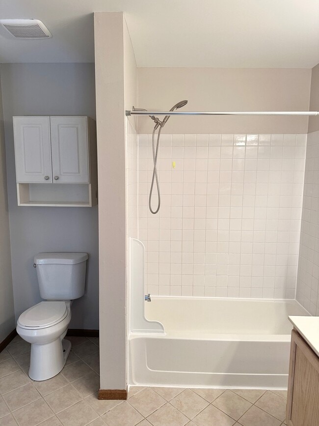 Building Photo - 125 Capella Ct