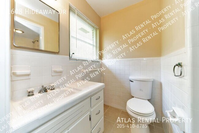 Building Photo - 1608 Hideaway Dr