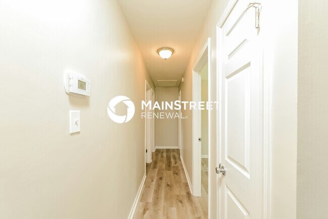 Building Photo - 3 Bedroom Pet-Friendly Home in Winston-Sal...
