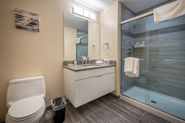 Building Photo - 355 Atlantic St