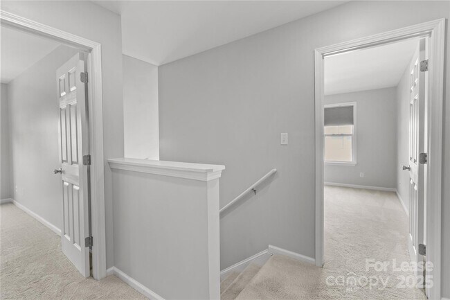 Building Photo - 17331 Villanova Rd