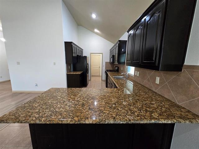 Building Photo - 10444 Merced Lake Rd