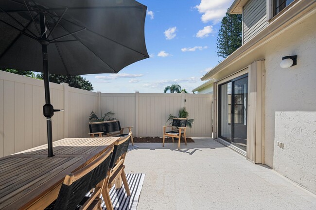 Building Photo - 4451 Willow Pond Rd