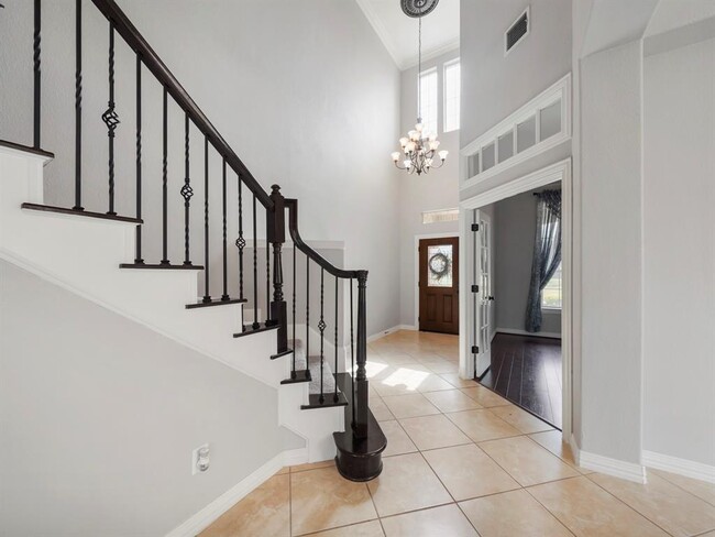Building Photo - 5430 Tyler Park Ln