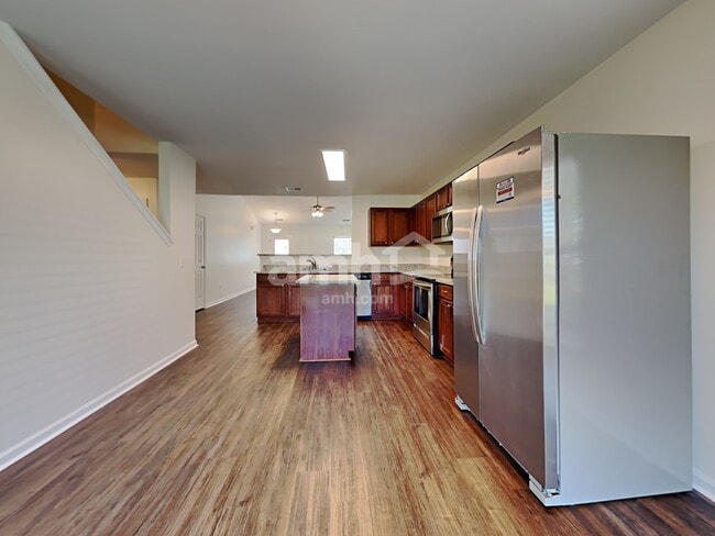 Building Photo - 6 Briarcliff Way