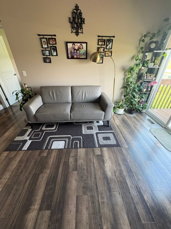 Building Photo - 5668 Prairie Grass Dr