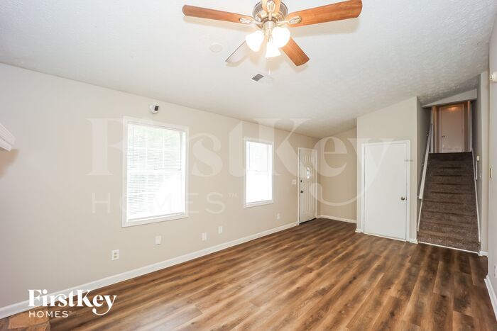 Building Photo - 2097 Phillips Rd