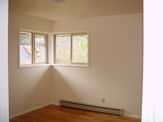 Second Bedroom - 3310 Columbia St