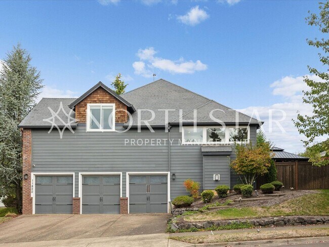 Building Photo - Tuscan Hills Traditional in Happy Valley